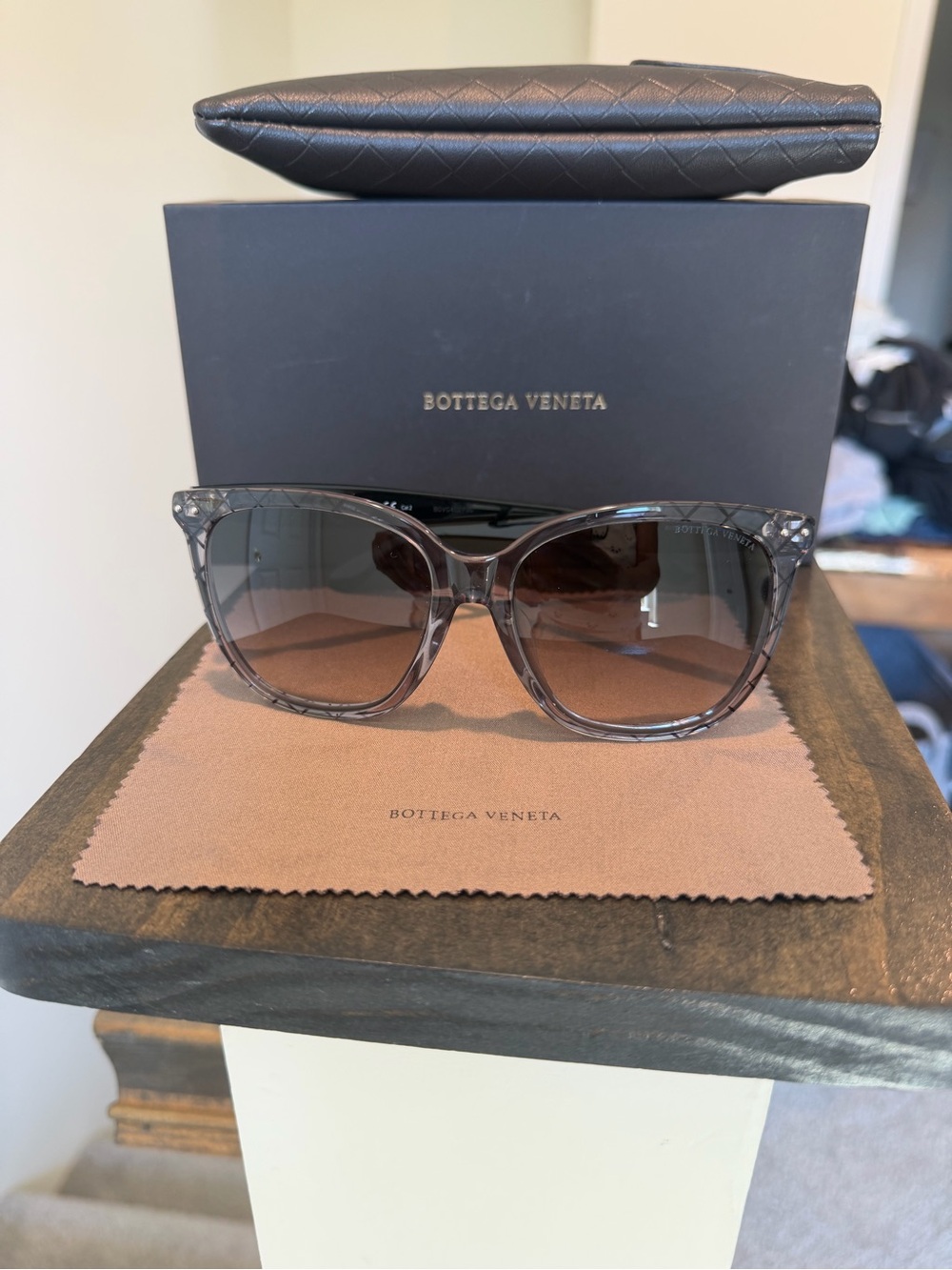Bottega Veneta Gray Tortoiseshell Gradient Cat-Eye Sunglasses